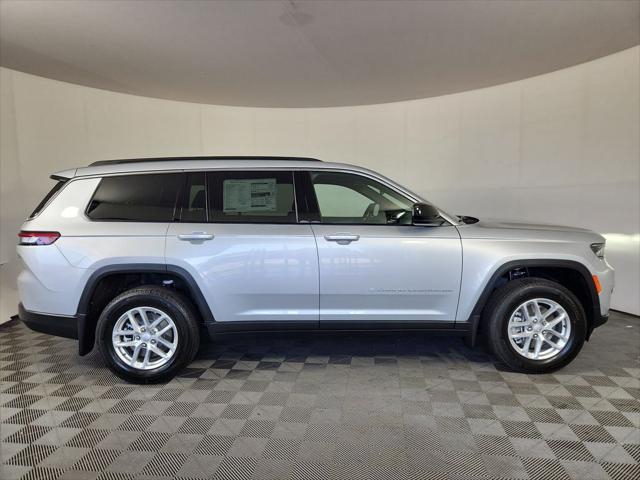 2025 Jeep Grand Cherokee GRAND CHEROKEE L LAREDO X 4X4