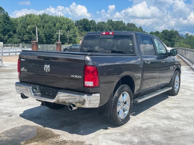 2017 RAM 1500 Big Horn Crew Cab 4x4 57 Box