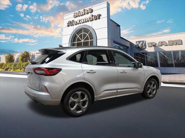 2023 Ford Escape ST-Line Select