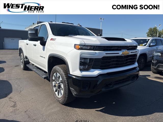 2024 Chevrolet Silverado 2500HD 4WD Crew Cab Standard Bed Custom
