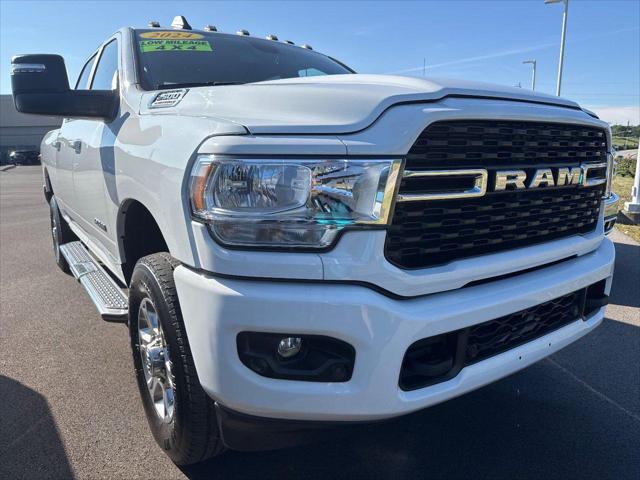 2024 RAM 2500 Big Horn Crew Cab 4x4 64 Box