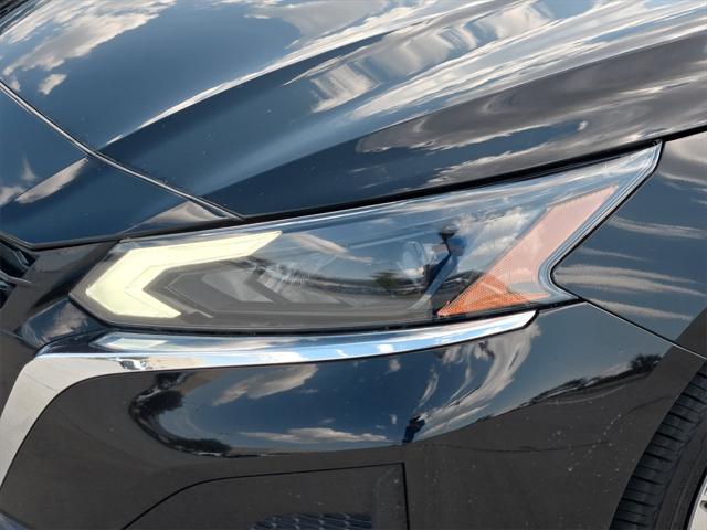 2023 Nissan Altima SL FWD