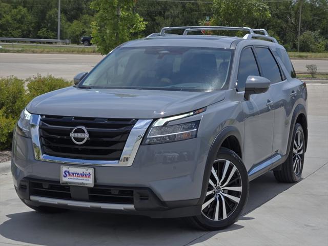 2023 Nissan Pathfinder Platinum FWD
