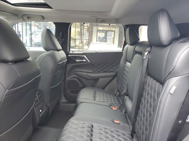 2025 Mitsubishi Outlander PHEV SEL S-AWC