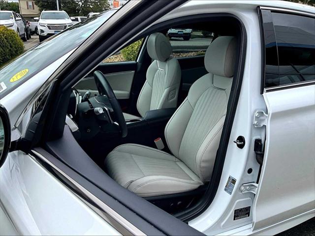 2024 Genesis G70 3.3T AWD Sport Advanced