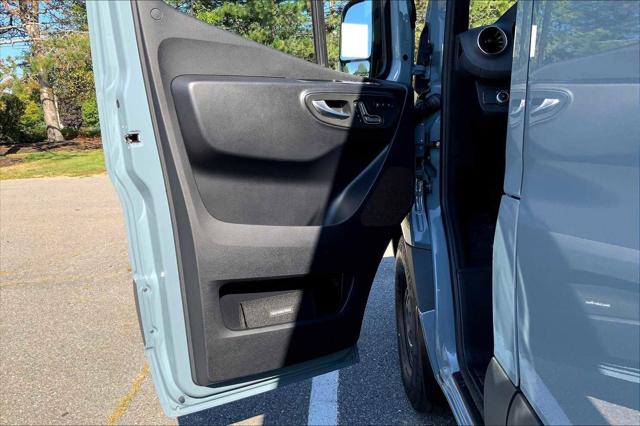 2025 Mercedes-Benz Sprinter 2500 High Roof 4-Cyl Diesel HO