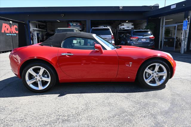 2006 Pontiac Solstice 2dr Convertible