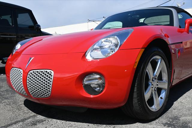 2006 Pontiac Solstice 2dr Convertible