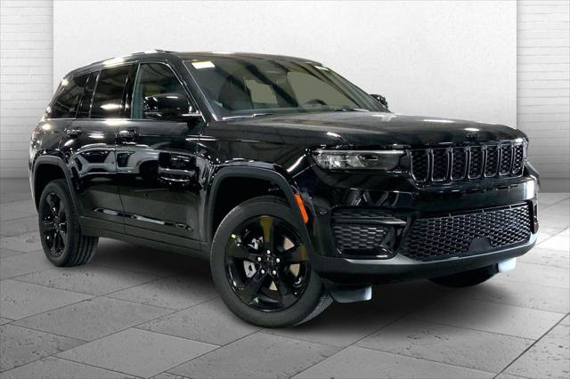 2025 Jeep Grand Cherokee GRAND CHEROKEE ALTITUDE 4X4 2025 Jeep Grand Cherokee GRAND CHEROKEE ALTITUDE 4X4