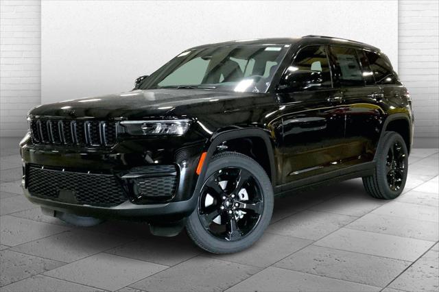 2025 Jeep Grand Cherokee GRAND CHEROKEE ALTITUDE 4X4 2025 Jeep Grand Cherokee GRAND CHEROKEE ALTITUDE 4X4