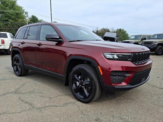 2025 Jeep Grand Cherokee GRAND CHEROKEE ALTITUDE 4X4
