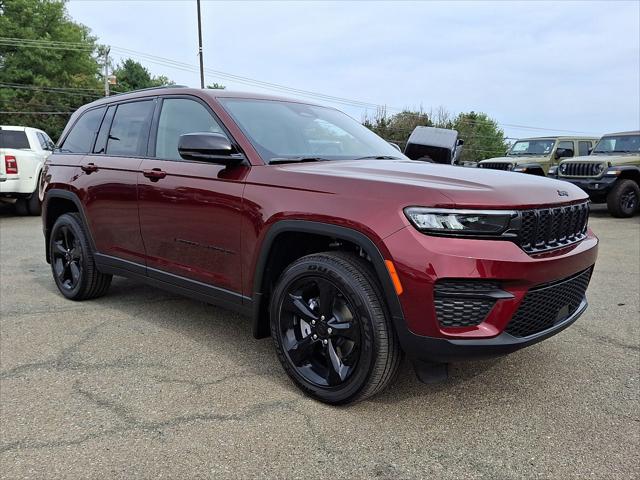 2025 Jeep Grand Cherokee GRAND CHEROKEE ALTITUDE 4X4 2025 Jeep Grand Cherokee GRAND CHEROKEE ALTITUDE 4X4