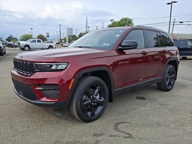 2025 Jeep Grand Cherokee GRAND CHEROKEE ALTITUDE 4X4 2025 Jeep Grand Cherokee GRAND CHEROKEE ALTITUDE 4X4