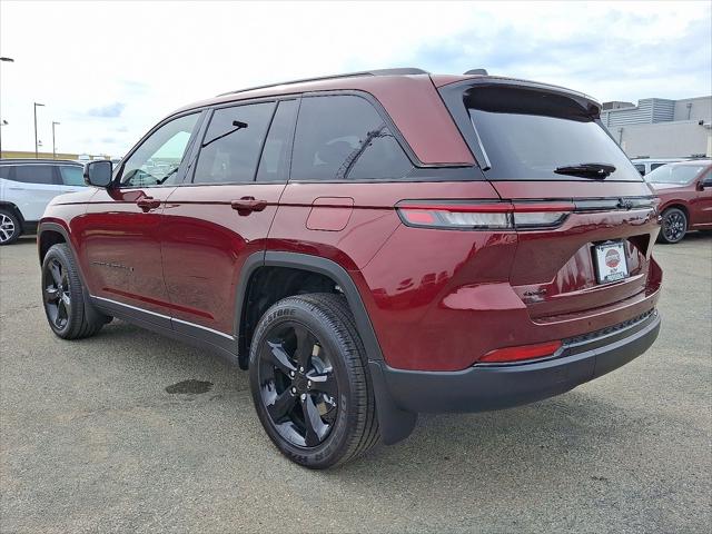 2025 Jeep Grand Cherokee GRAND CHEROKEE ALTITUDE 4X4 2025 Jeep Grand Cherokee GRAND CHEROKEE ALTITUDE 4X4