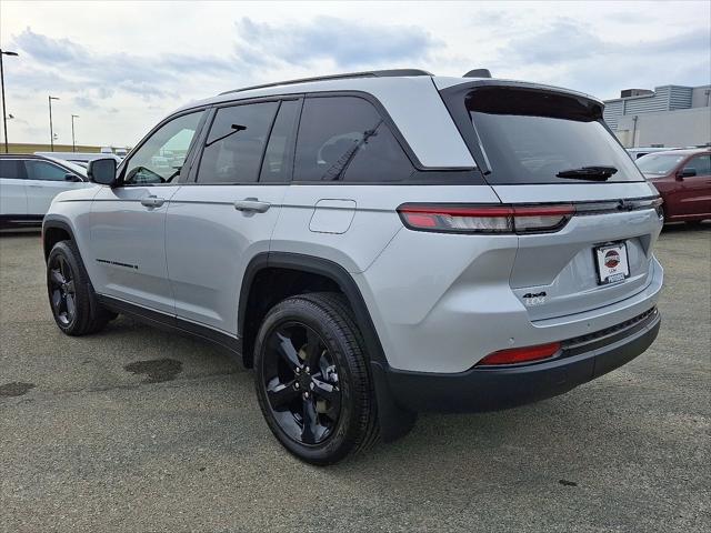 2025 Jeep Grand Cherokee GRAND CHEROKEE ALTITUDE 4X4