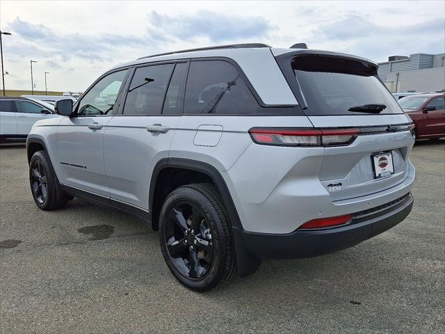 2025 Jeep Grand Cherokee GRAND CHEROKEE ALTITUDE 4X4