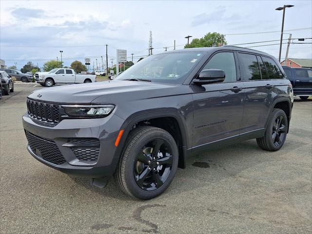 2025 Jeep Grand Cherokee GRAND CHEROKEE ALTITUDE 4X4 2025 Jeep Grand Cherokee GRAND CHEROKEE ALTITUDE 4X4