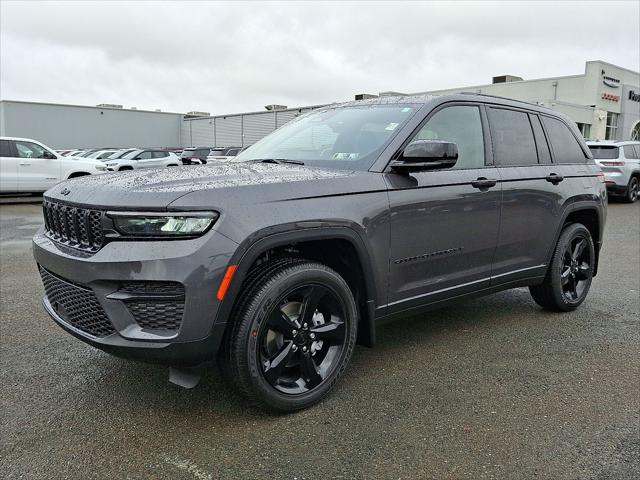 2025 Jeep Grand Cherokee GRAND CHEROKEE ALTITUDE 4X4