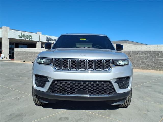 2025 Jeep Grand Cherokee GRAND CHEROKEE LAREDO 4X4 2025 Jeep Grand Cherokee GRAND CHEROKEE LAREDO 4X4