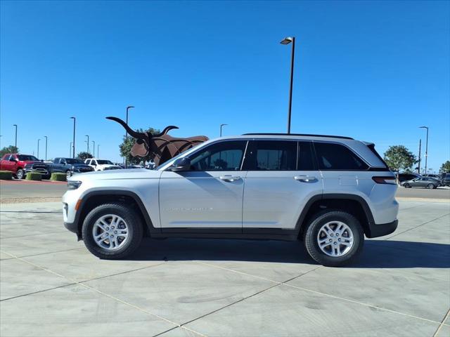 2025 Jeep Grand Cherokee GRAND CHEROKEE LAREDO 4X4 2025 Jeep Grand Cherokee GRAND CHEROKEE LAREDO 4X4