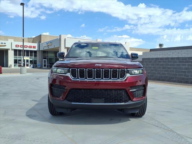 2025 Jeep Grand Cherokee GRAND CHEROKEE LAREDO 4X4