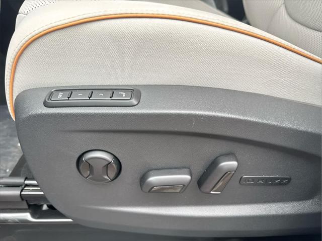 2025 Volkswagen ID. Buzz 1st Edition with 4MOTION