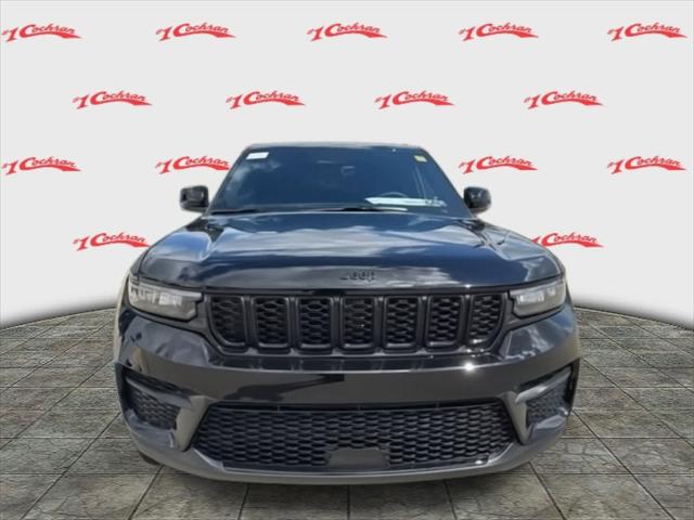 2025 Jeep Grand Cherokee Altitude 4x4