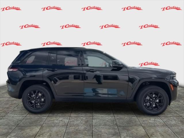 2025 Jeep Grand Cherokee Altitude 4x4