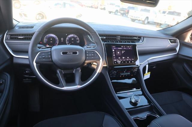 2025 Jeep Grand Cherokee GRAND CHEROKEE ALTITUDE 4X4