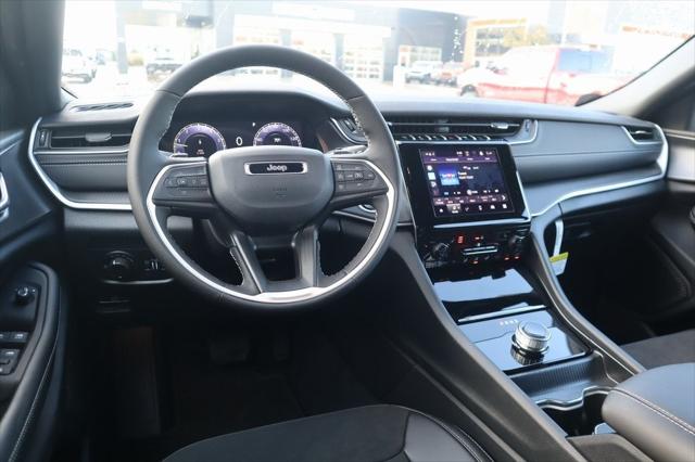 2025 Jeep Grand Cherokee GRAND CHEROKEE ALTITUDE 4X4