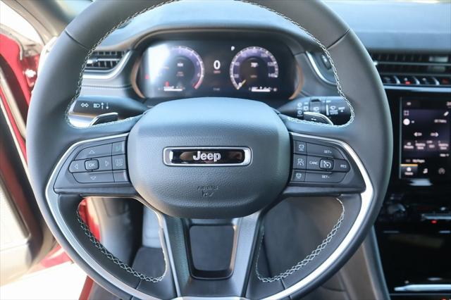 2025 Jeep Grand Cherokee GRAND CHEROKEE LAREDO X 4X4