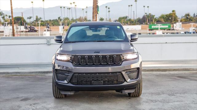 2025 Jeep Grand Cherokee GRAND CHEROKEE ALTITUDE 4X4 2025 Jeep Grand Cherokee GRAND CHEROKEE ALTITUDE 4X4