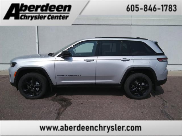 2025 Jeep Grand Cherokee GRAND CHEROKEE ALTITUDE 4X4