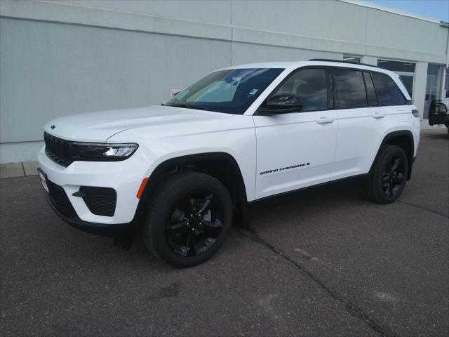 2025 Jeep Grand Cherokee GRAND CHEROKEE ALTITUDE 4X4