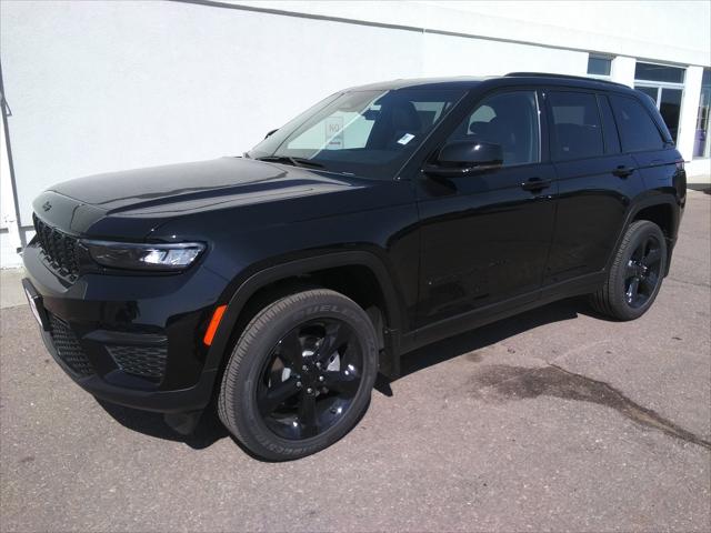 2025 Jeep Grand Cherokee GRAND CHEROKEE ALTITUDE 4X4