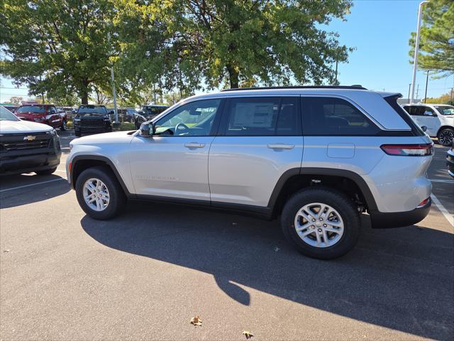 2025 Jeep Grand Cherokee GRAND CHEROKEE LAREDO 4X2 2025 Jeep Grand Cherokee GRAND CHEROKEE LAREDO 4X2