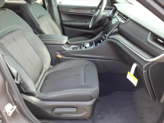 2025 Jeep Grand Cherokee GRAND CHEROKEE L LAREDO 4X2 2025 Jeep Grand Cherokee GRAND CHEROKEE L LAREDO 4X2