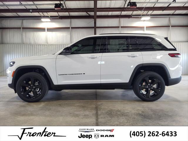 2025 Jeep Grand Cherokee GRAND CHEROKEE ALTITUDE 4X4