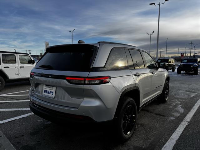 2025 Jeep Grand Cherokee GRAND CHEROKEE ALTITUDE 4X4