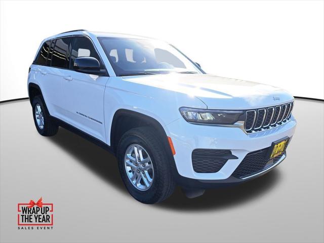 2025 Jeep Grand Cherokee GRAND CHEROKEE LAREDO 4X4 2025 Jeep Grand Cherokee GRAND CHEROKEE LAREDO 4X4