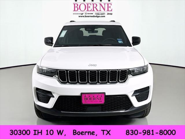 2025 Jeep Grand Cherokee GRAND CHEROKEE LAREDO X 4X4