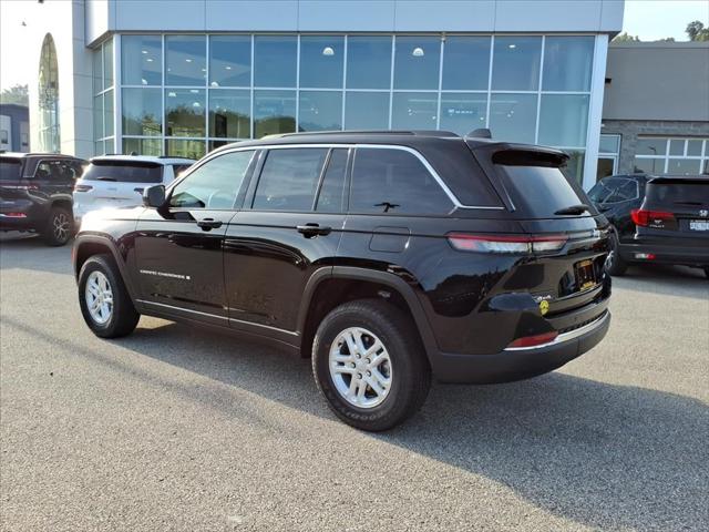 2025 Jeep Grand Cherokee GRAND CHEROKEE LAREDO 4X4