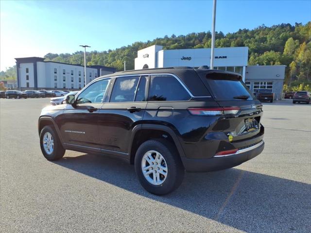 2025 Jeep Grand Cherokee GRAND CHEROKEE LAREDO 4X4 2025 Jeep Grand Cherokee GRAND CHEROKEE LAREDO 4X4