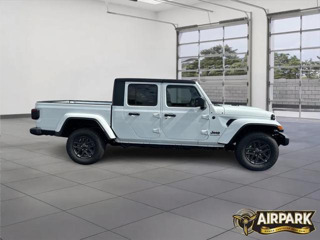 2025 Jeep Gladiator GLADIATOR SPORT S 4X4
