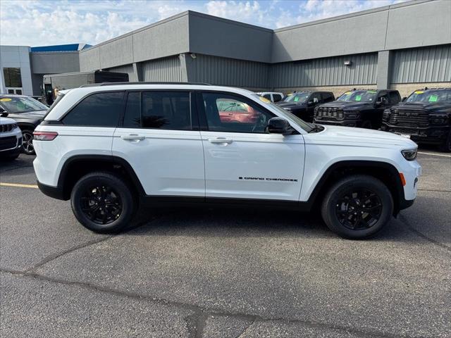 2025 Jeep Grand Cherokee GRAND CHEROKEE ALTITUDE 4X4 2025 Jeep Grand Cherokee GRAND CHEROKEE ALTITUDE 4X4