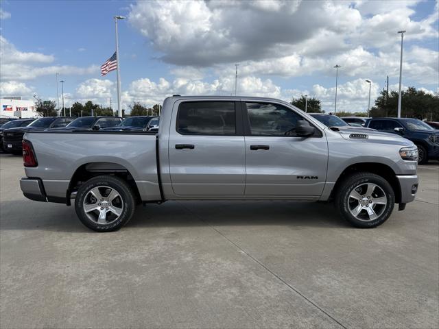 2026 RAM Ram 1500 RAM 1500 EXPRESS CREW CAB 4X2 57 BOX