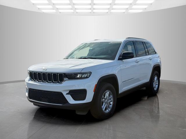 2025 Jeep Grand Cherokee GRAND CHEROKEE LAREDO 4X4