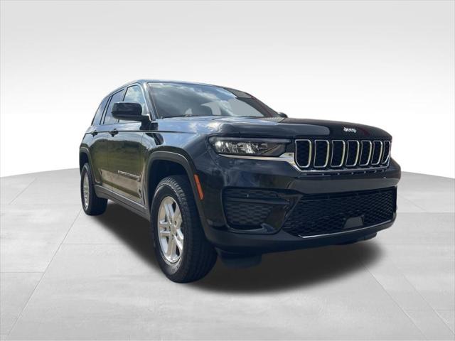 2025 Jeep Grand Cherokee GRAND CHEROKEE LAREDO 4X2