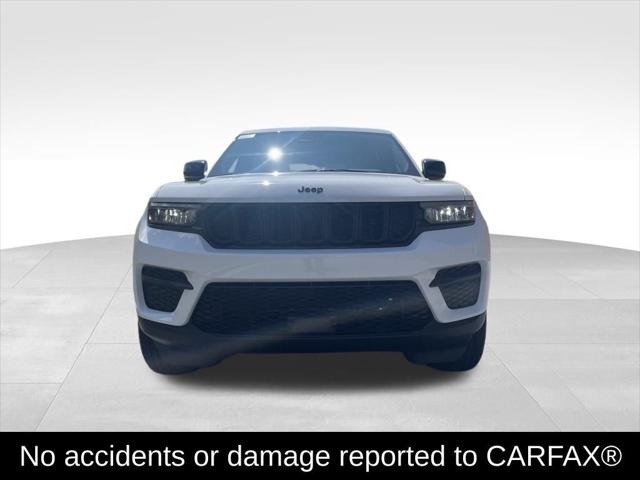 2025 Jeep Grand Cherokee GRAND CHEROKEE ALTITUDE 4X4