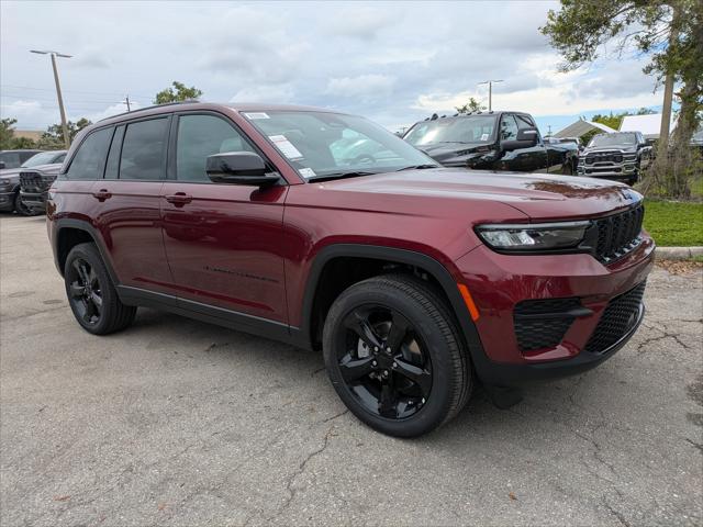 2025 Jeep Grand Cherokee GRAND CHEROKEE ALTITUDE 4X4